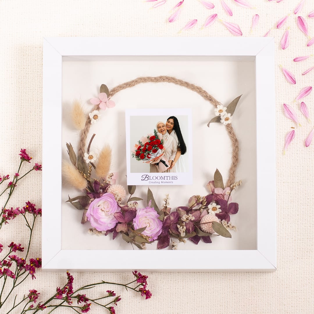 Wishing Well Photo & Flower Frame