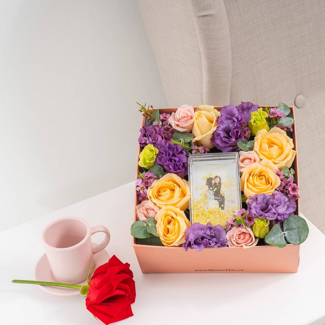 Buena Photo & Flower Box