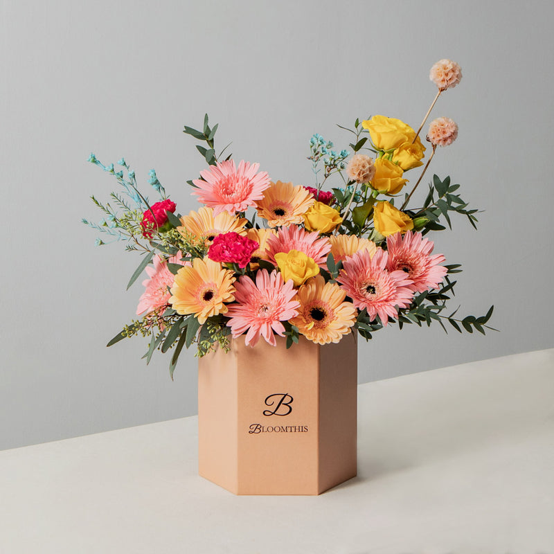 Izzy Pink Daisy Flower Box