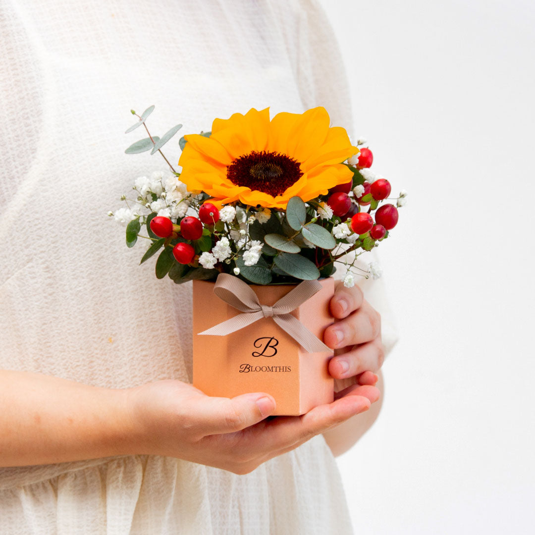 Tinkerbell Sunflower Mini Flower Box (SC)